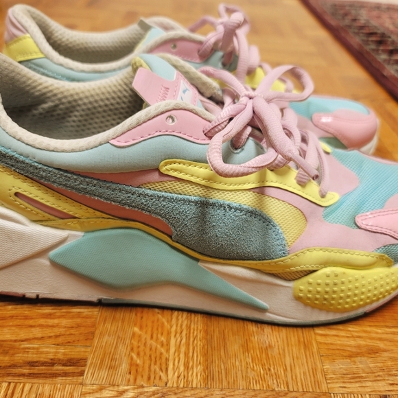 Chunky sole Puma RSX runners. Blue, pink, yellow. - Picture 2 of 3